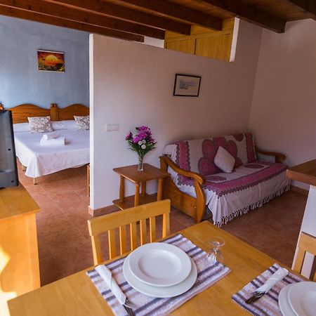 Hostal Cala Boix Es Cana 외부 사진